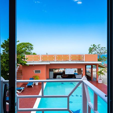 Shields Negril Villas Rum bild