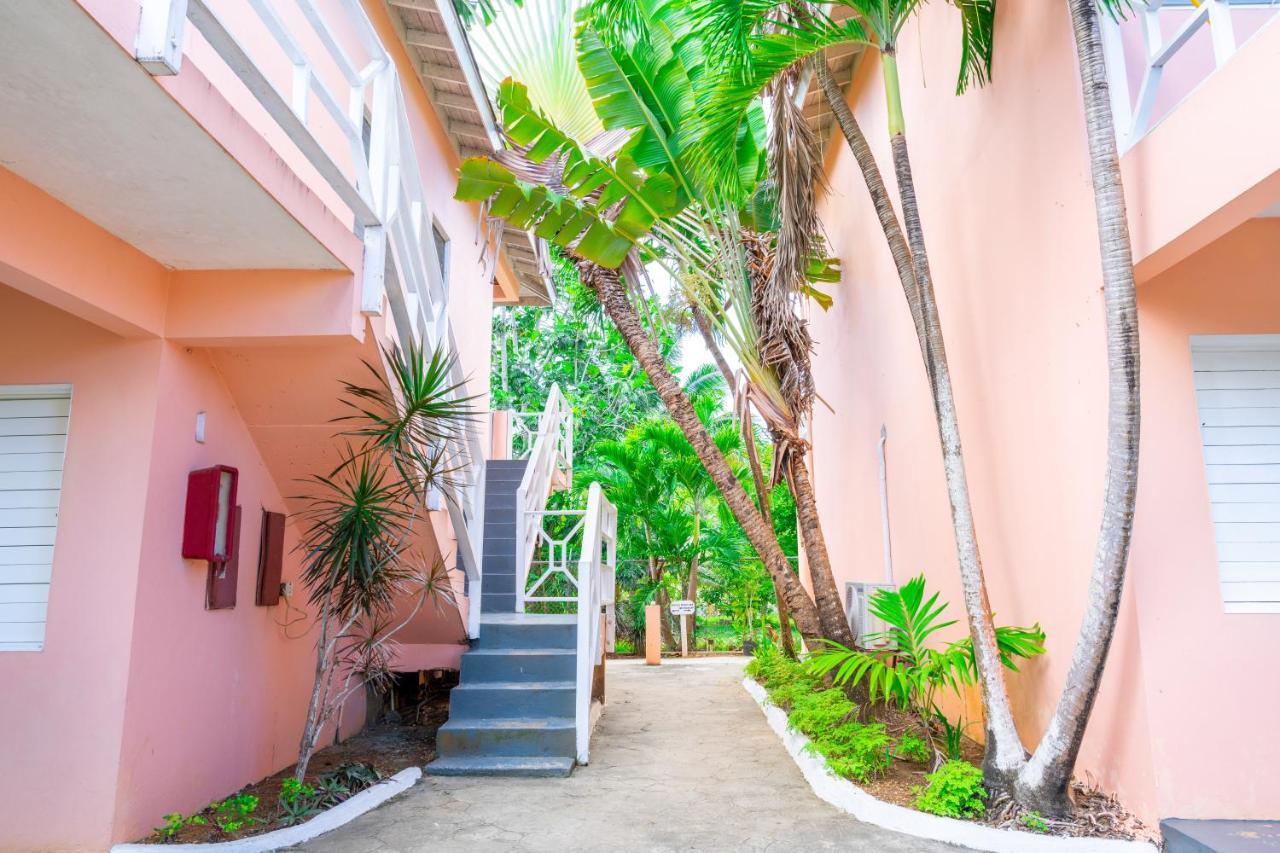 Shields Negril Villas Exteriör bild