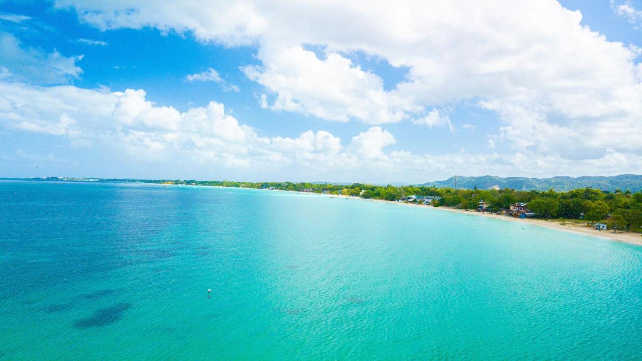 Shields Negril Villas Exteriör bild