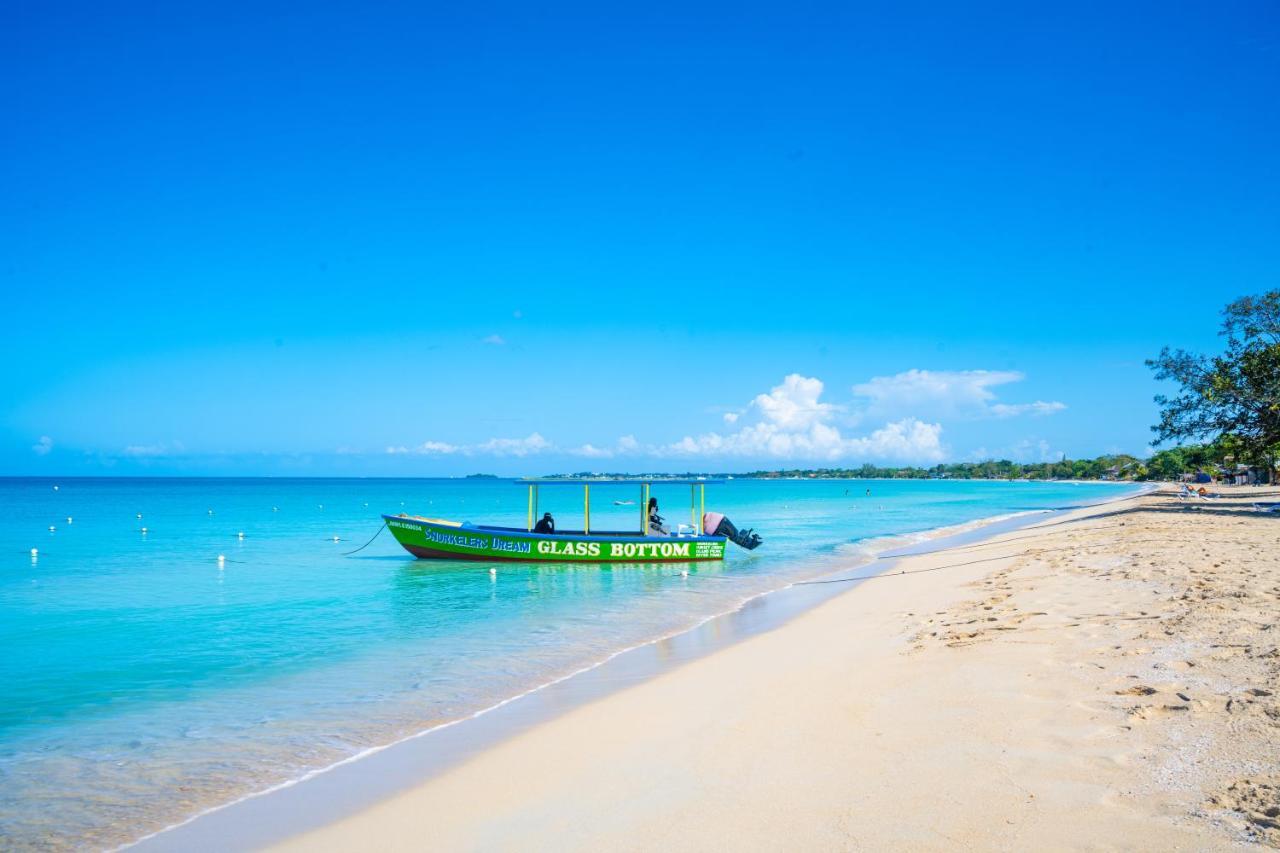 Shields Negril Villas Exteriör bild