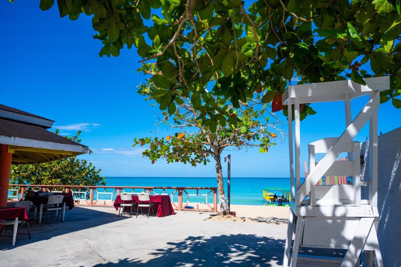 Shields Negril Villas Exteriör bild