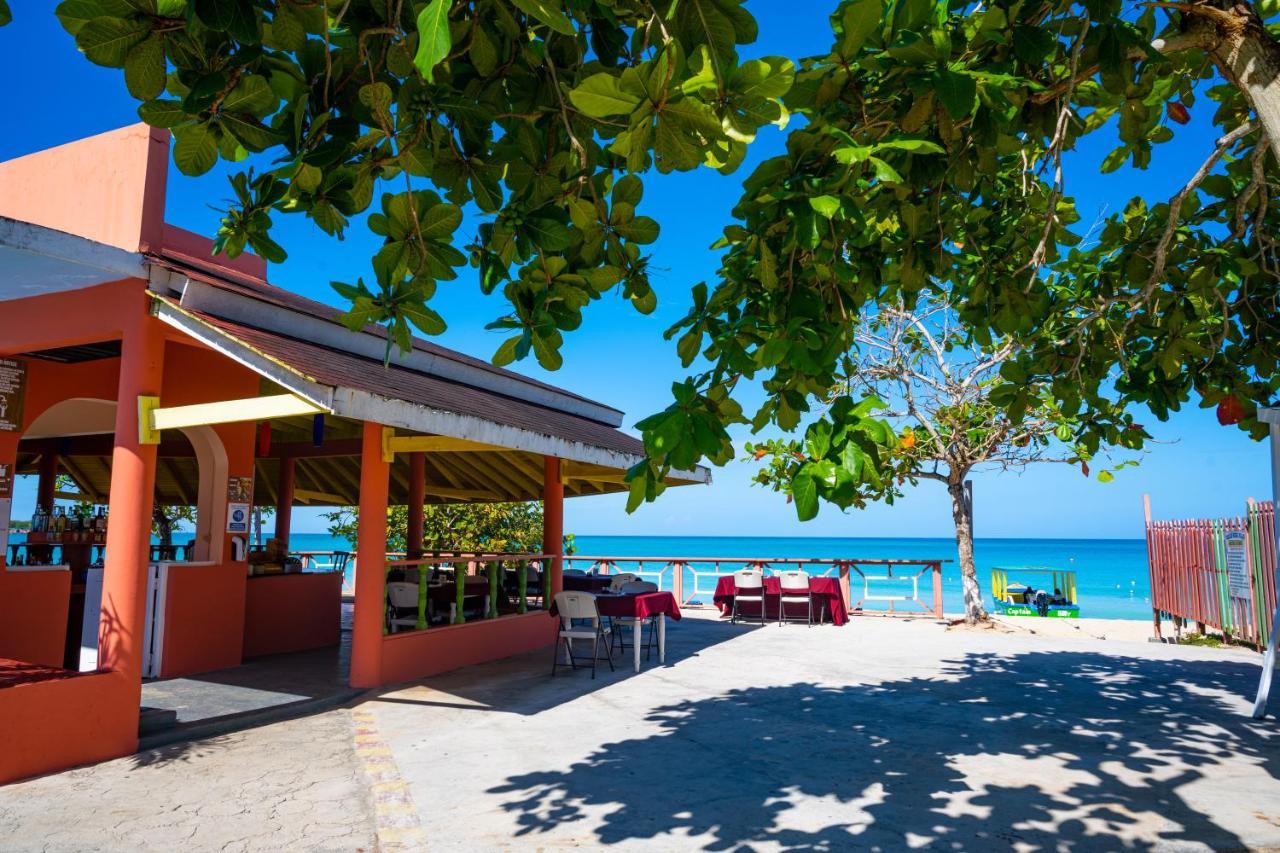 Shields Negril Villas Exteriör bild