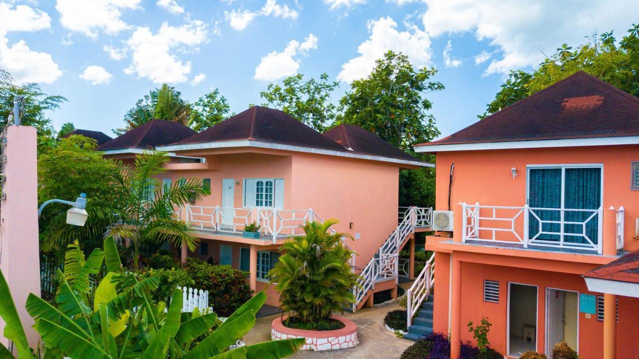 Shields Negril Villas Exteriör bild