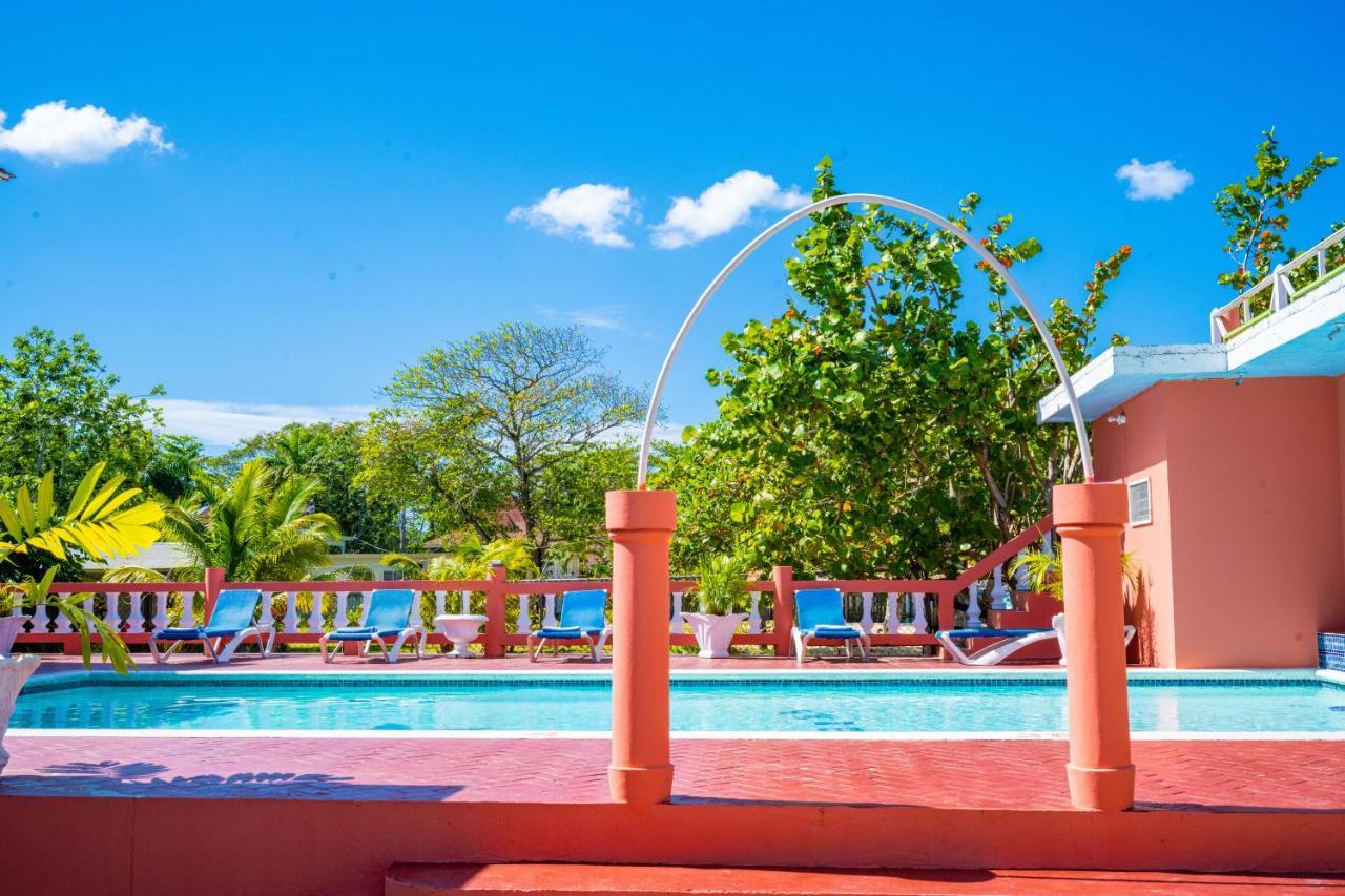 Shields Negril Villas Exteriör bild
