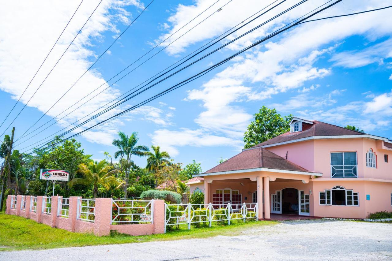 Shields Negril Villas Exteriör bild
