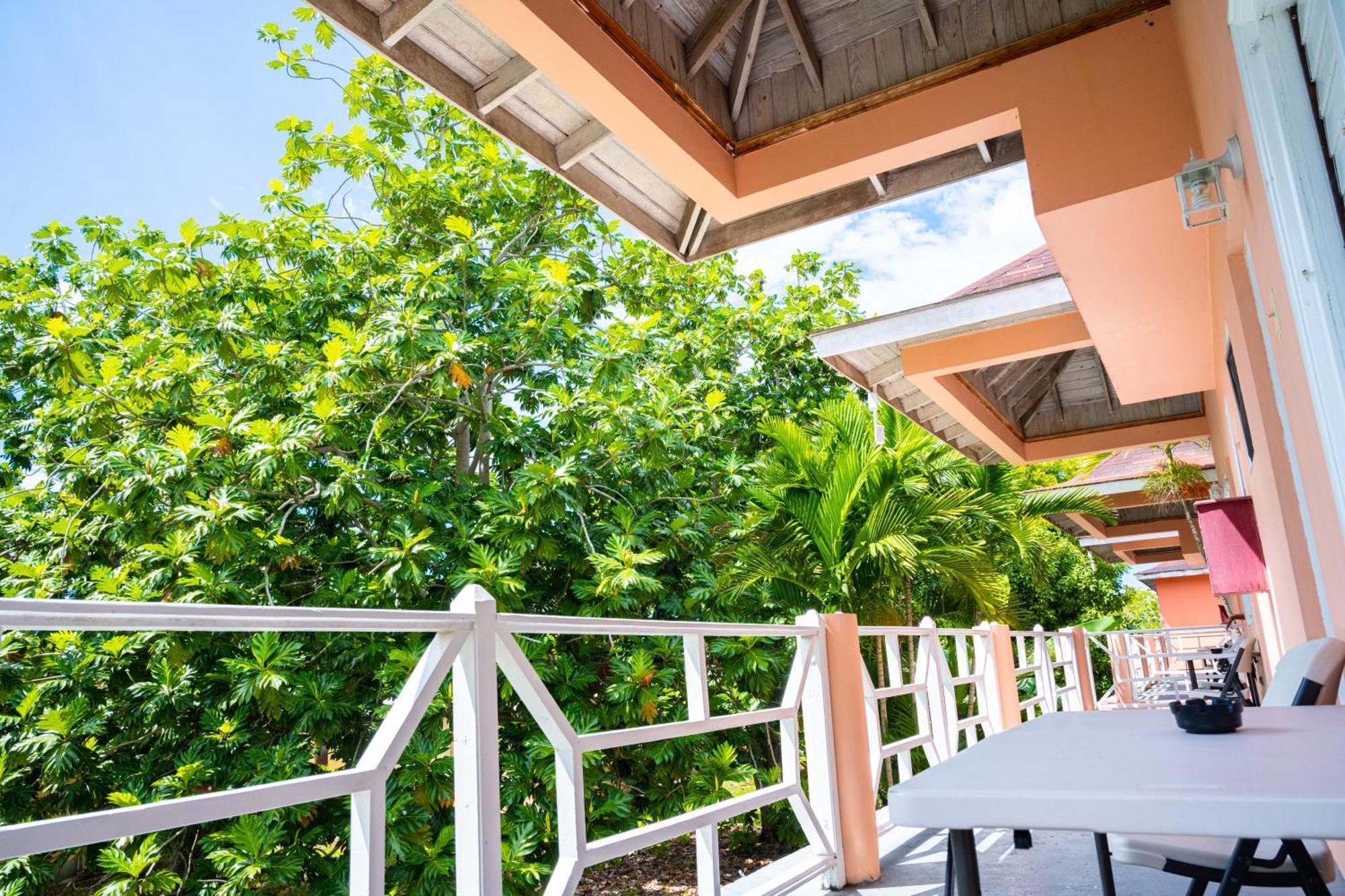 Shields Negril Villas Rum bild