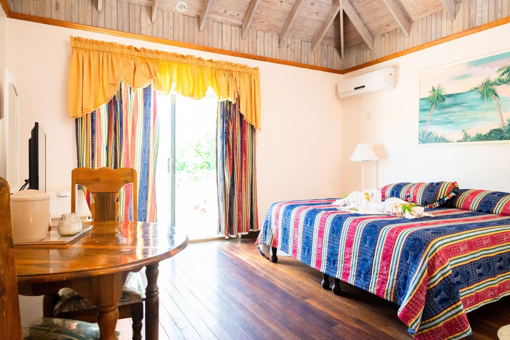 Shields Negril Villas Rum bild